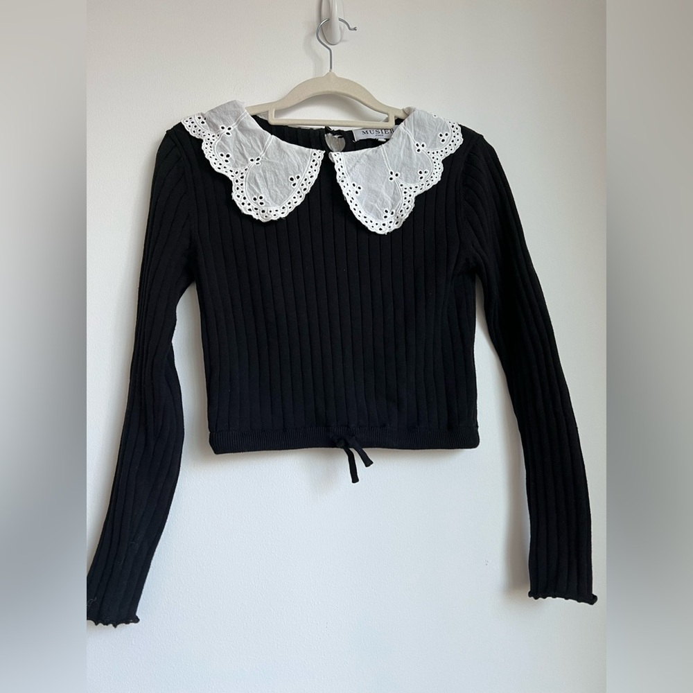 Musier Paris Sweater with White Lace Collar FR 36